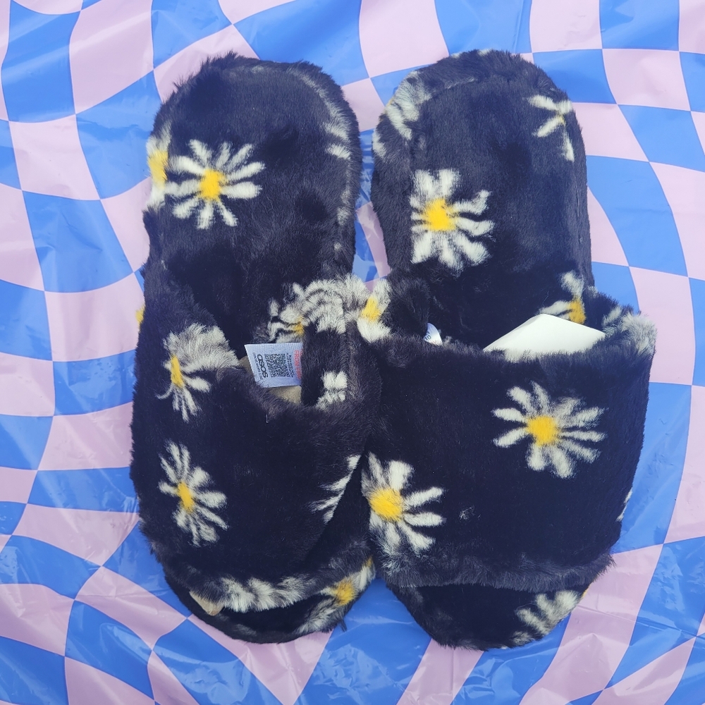 Y2K Fluffy Black Slipper with Daisy Print Size Large